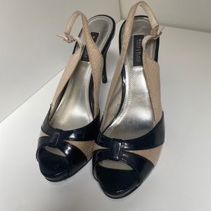 White House Black Market size 7M pump high heels